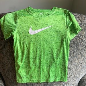 Nike tee